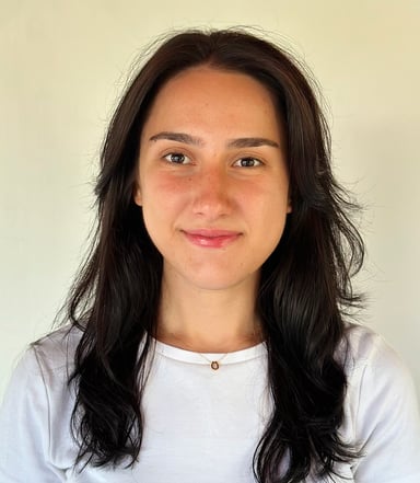 Ovgun Ses, grantee portrait